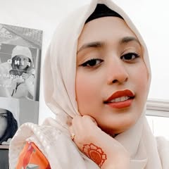 Momna Naqvi